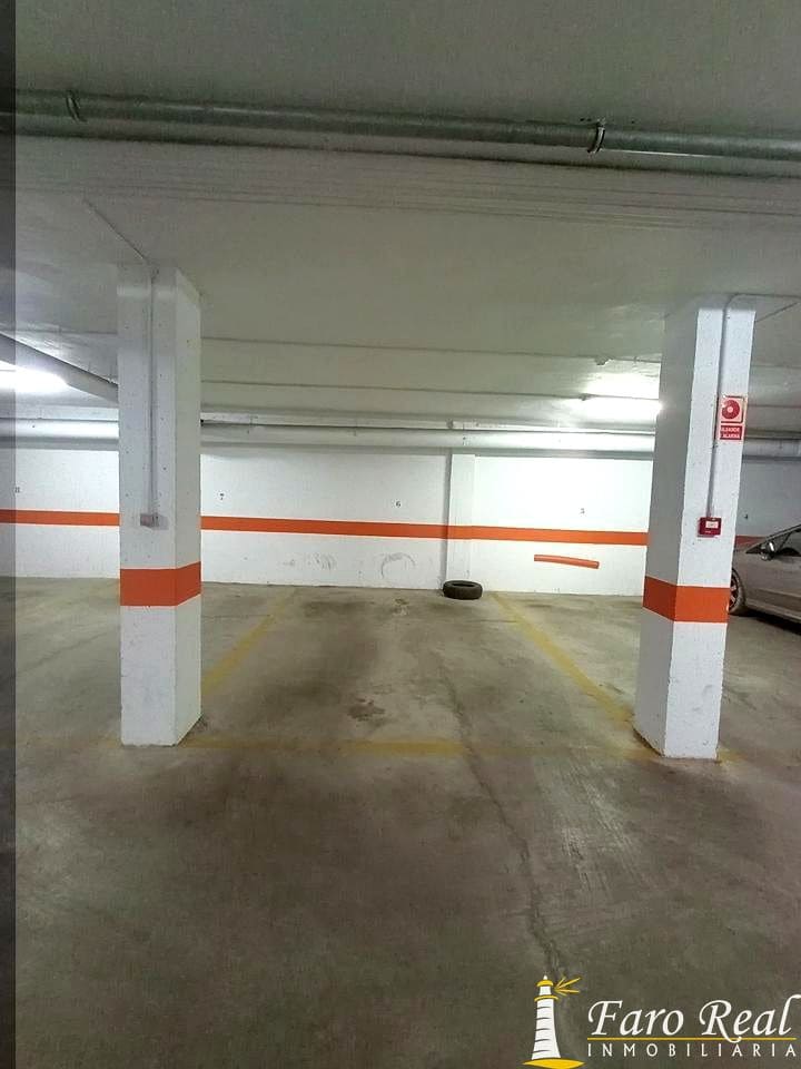 3 bedroom Flat for rent in Sanlucar de Barrameda with garage - € 750 (Ref: 9531977)