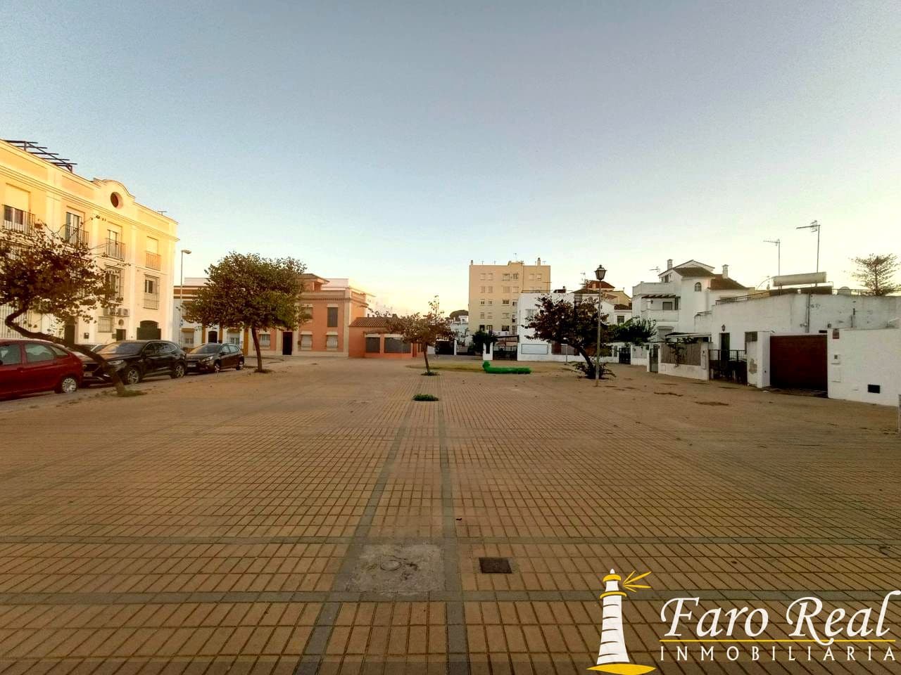3 bedroom Flat for rent in Sanlucar de Barrameda with garage - € 750 (Ref: 9531977)