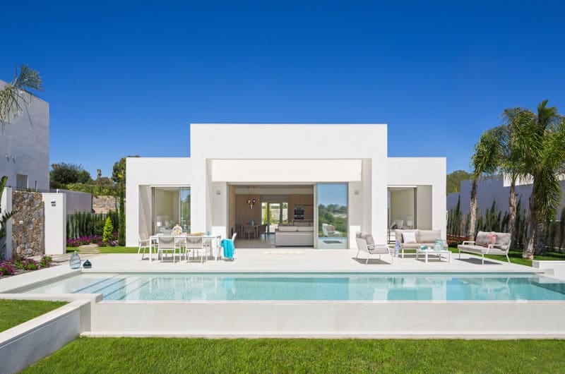 4 quarto Moradia para venda em San Miguel de Salinas com piscina - 890 000 € (Ref: 4747395)