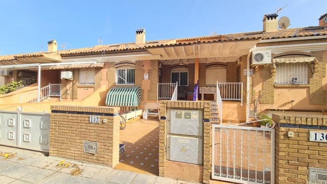 4 quarto Casa em Banda para venda em Torre de la Horadada, Pilar de la Horadada com garagem - 215 000 € (Ref: 8590112)
