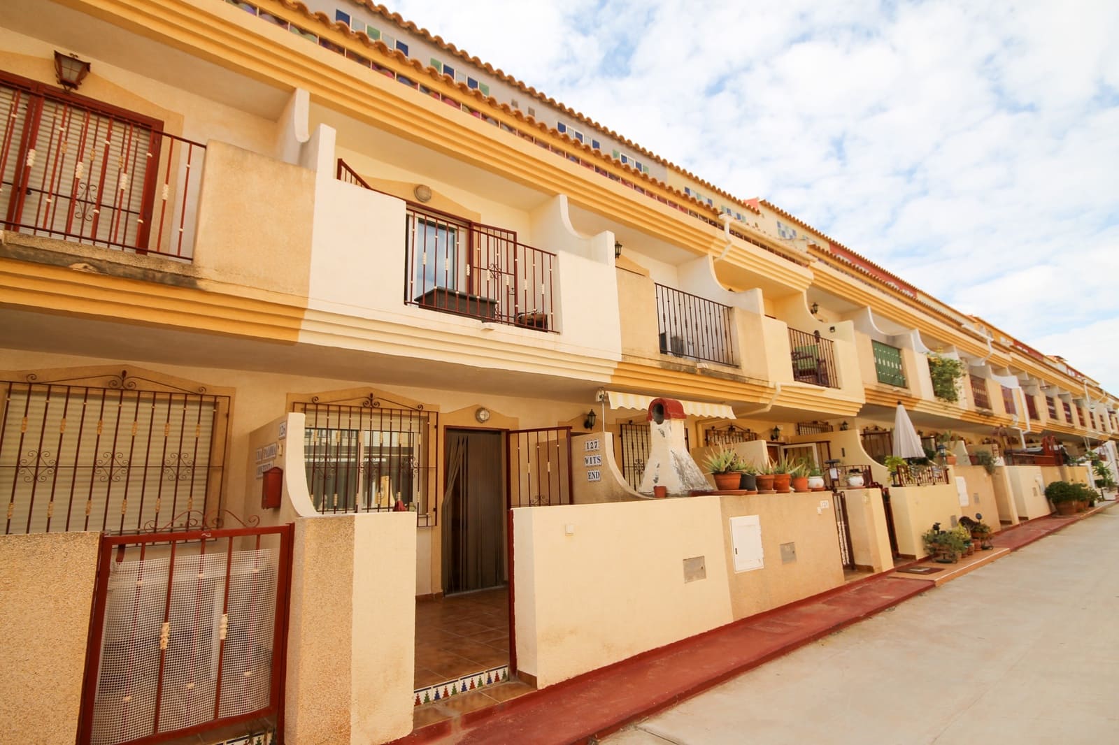 3 slaapkamer Huis te koop in Torrevieja met zwembad - € 160.000 (Ref: 8742791)