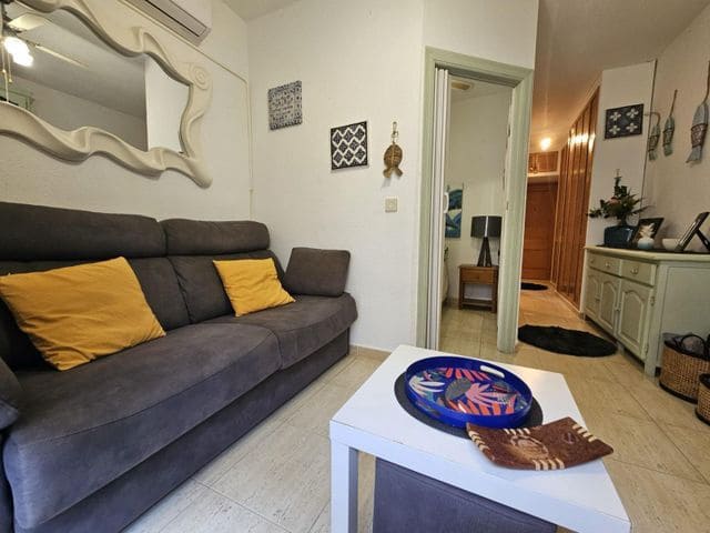 1 bedroom Apartment for sale in Guardamar del Segura with pool - € 79,900 (Ref: 8971647)