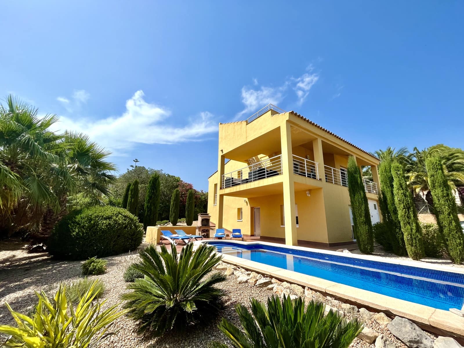 4 bedroom Villa for sale in L'Ampolla with pool garage € 335,000 (Ref