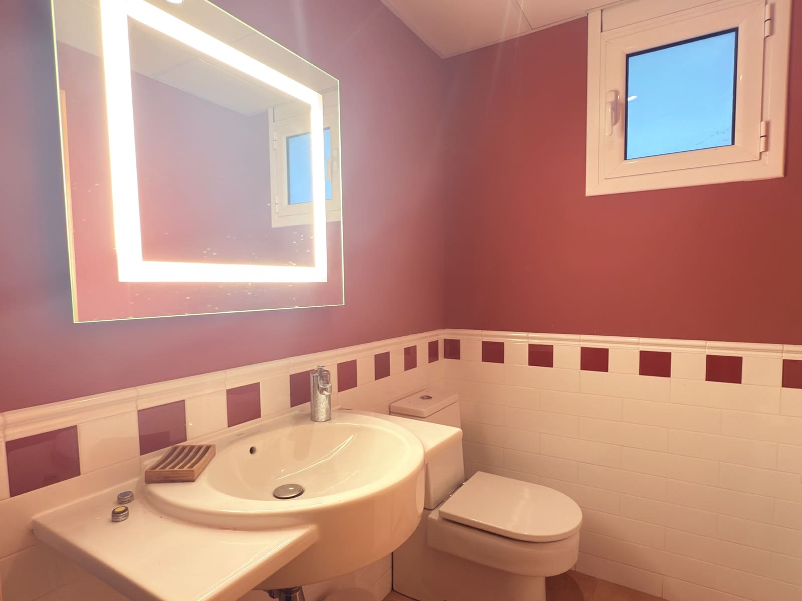 7 sypialnia Willa na sprzedaż w L'Ampolla z basenem garażem - 575 000 € (Ref: 8093867)