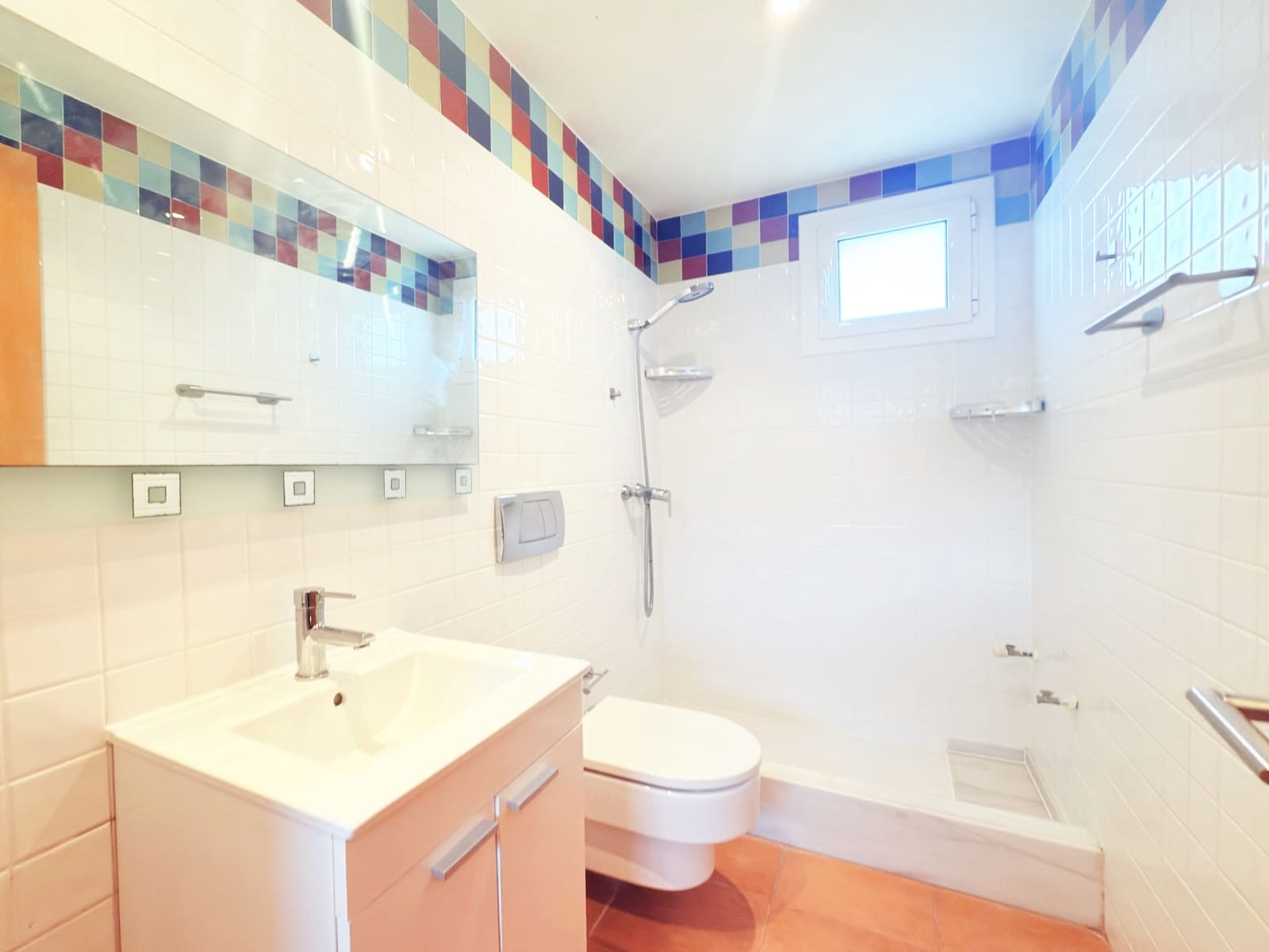 7 sypialnia Willa na sprzedaż w L'Ampolla z basenem garażem - 575 000 € (Ref: 8093867)