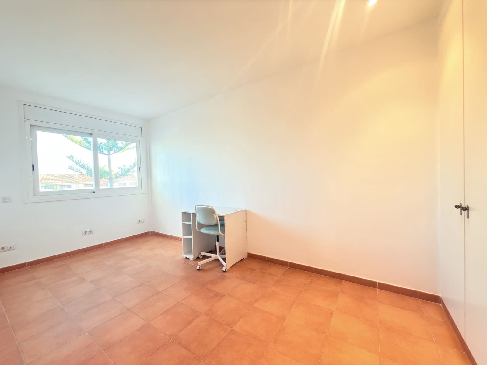 7 sypialnia Willa na sprzedaż w L'Ampolla z basenem garażem - 575 000 € (Ref: 8093867)