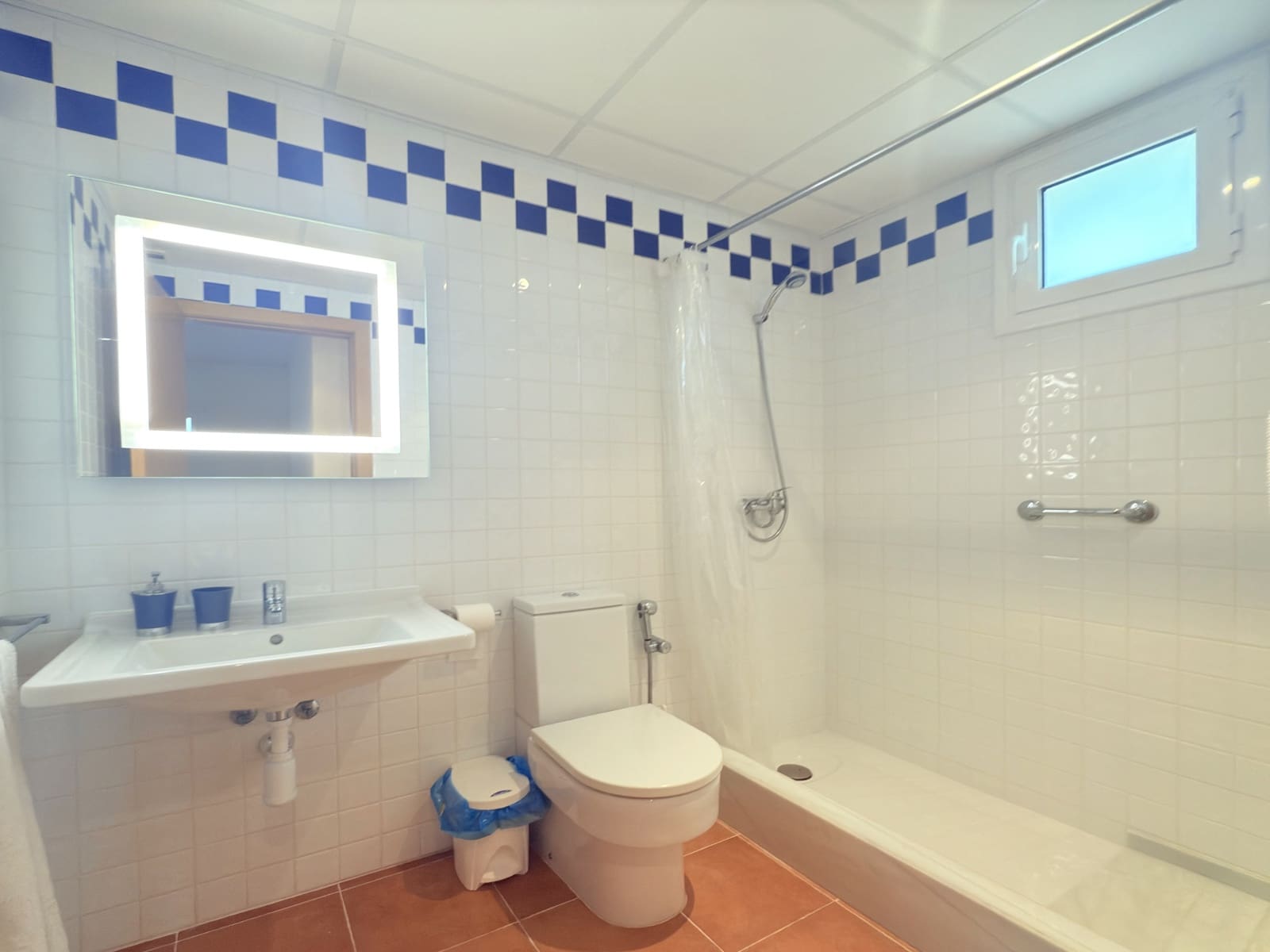 7 sypialnia Willa na sprzedaż w L'Ampolla z basenem garażem - 575 000 € (Ref: 8093867)