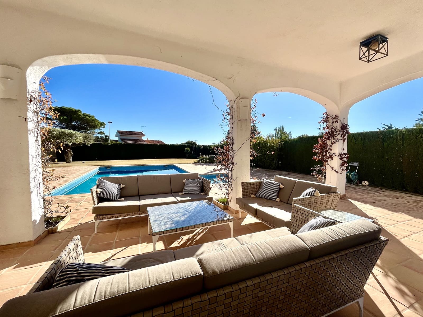 6 soveværelse Villa til salg i Calafat med swimmingpool garage - € 1.250.000 (Ref: 8252446)