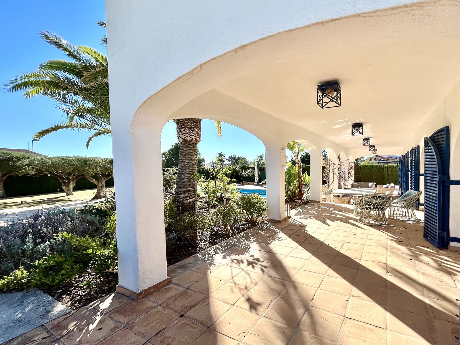 6 soveværelse Villa til salg i Calafat med swimmingpool garage - € 1.250.000 (Ref: 8252446)