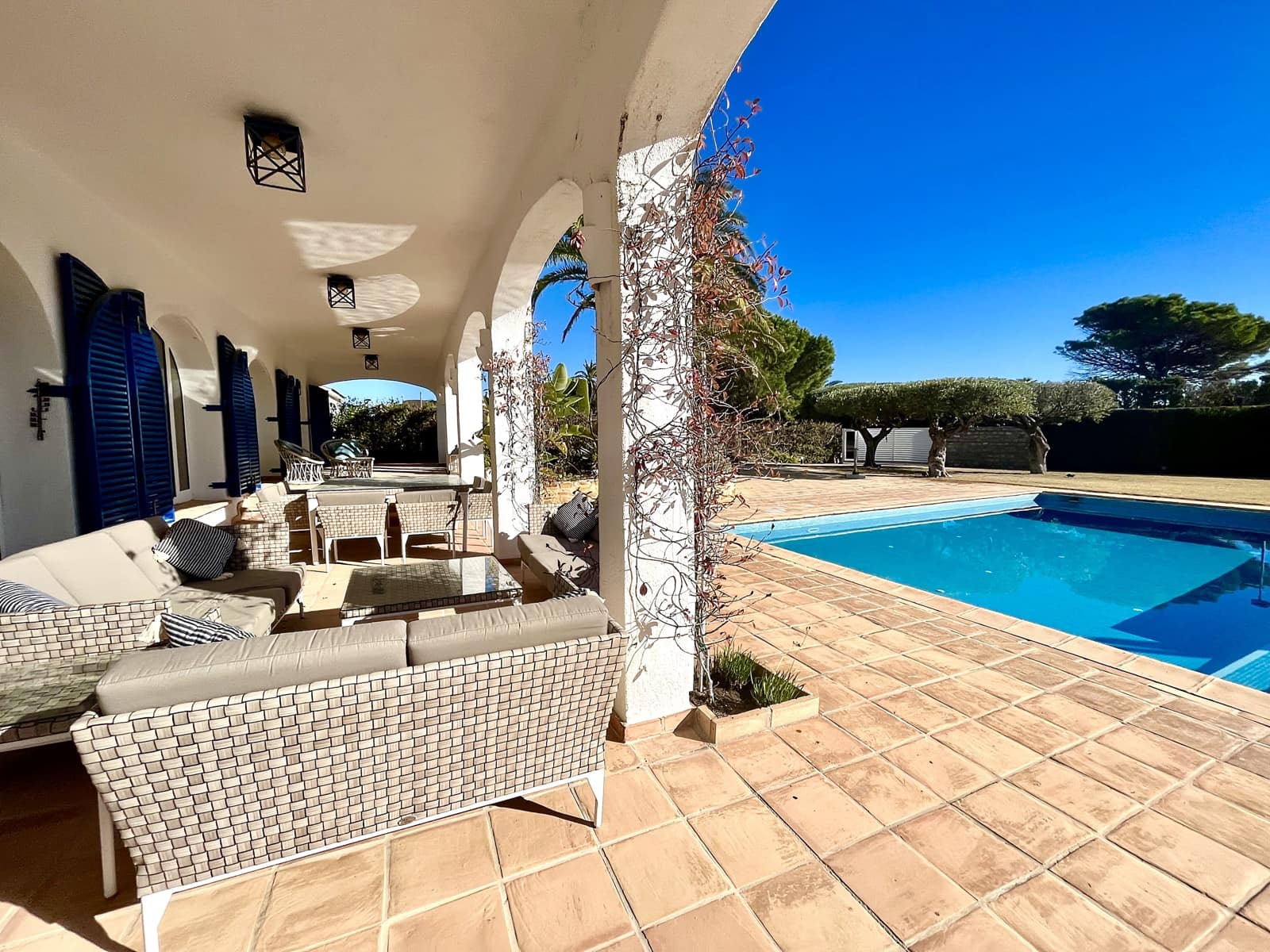 6 soveværelse Villa til salg i Calafat med swimmingpool garage - € 1.250.000 (Ref: 8252446)