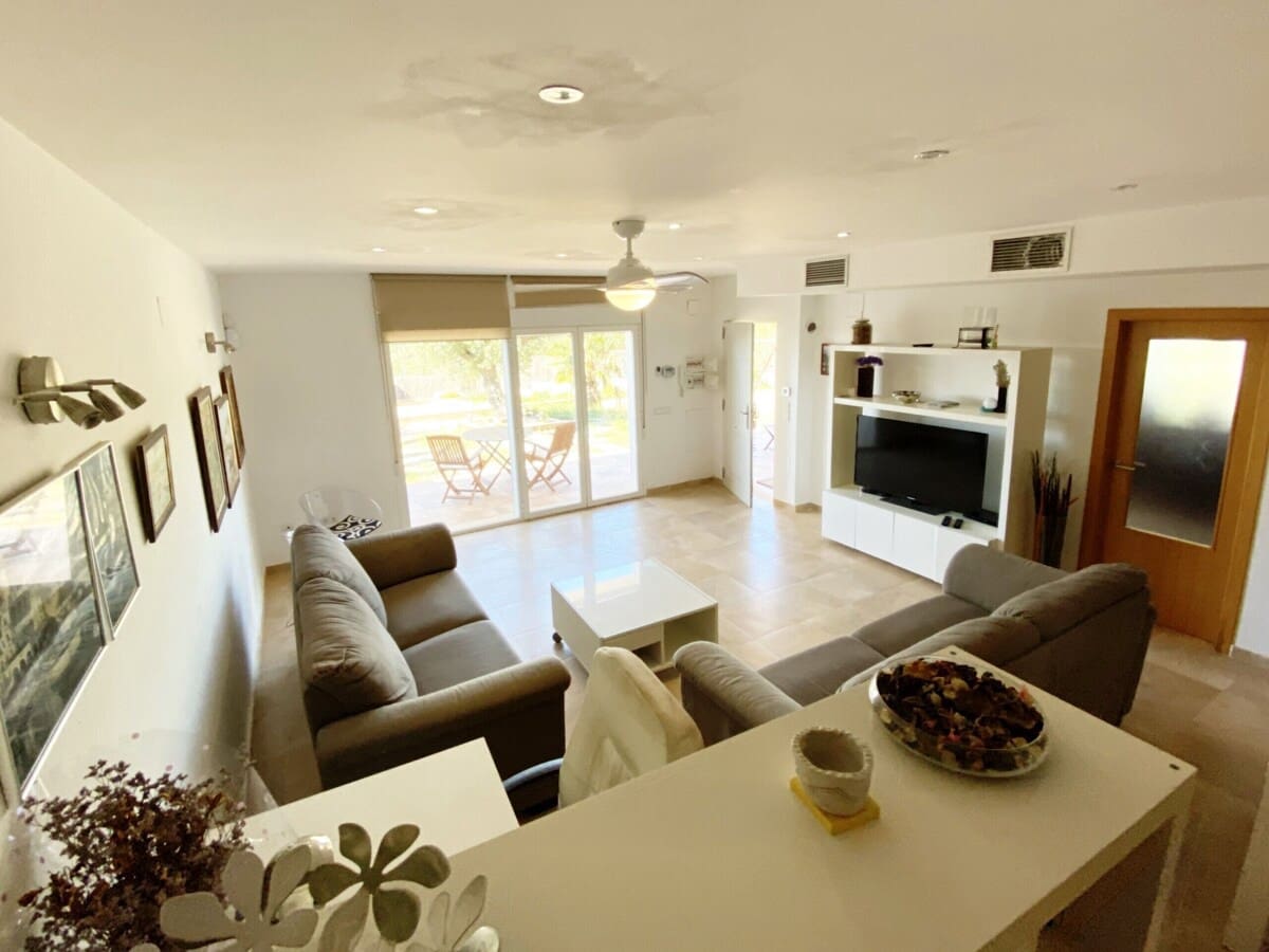 5 soveværelse Villa til salg i L'Ametlla de Mar med swimmingpool - € 399.000 (Ref: 8681883)