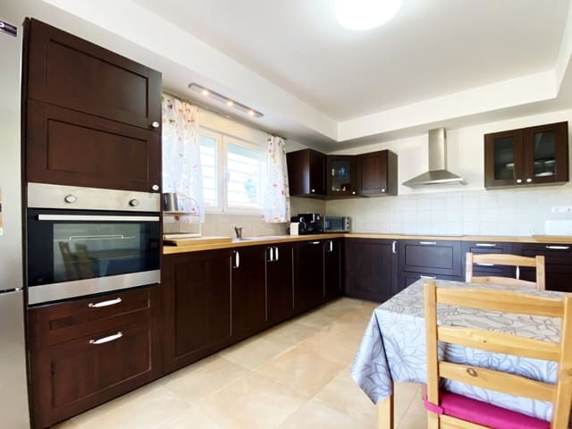 5 sypialnia Willa na sprzedaż w L'Ametlla de Mar z basenem - 399 000 € (Ref: 8681883)