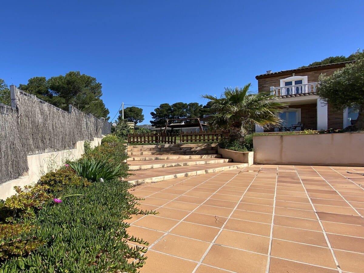 5 soveværelse Villa til salg i L'Ametlla de Mar med swimmingpool - € 399.000 (Ref: 8681883)