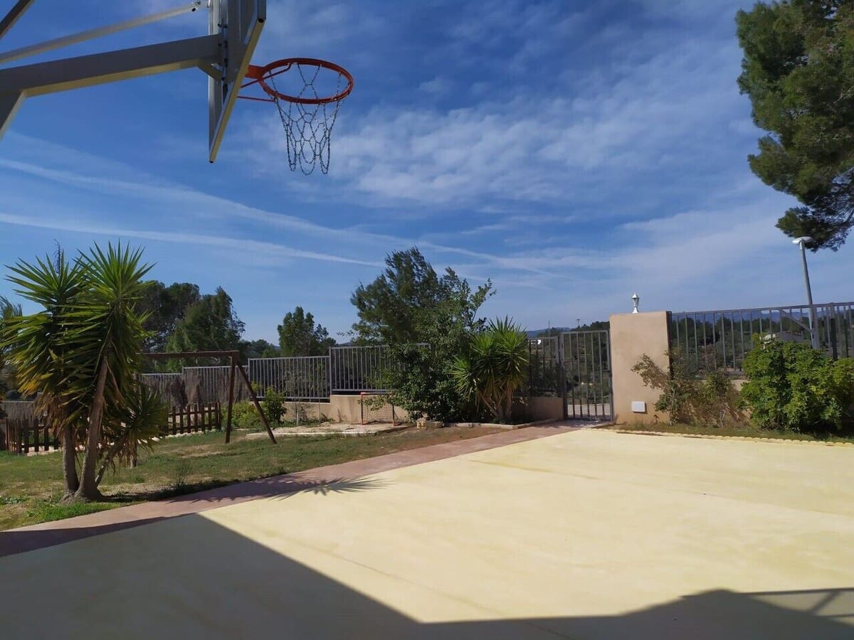 5 soveværelse Villa til salg i L'Ametlla de Mar med swimmingpool - € 399.000 (Ref: 8681883)