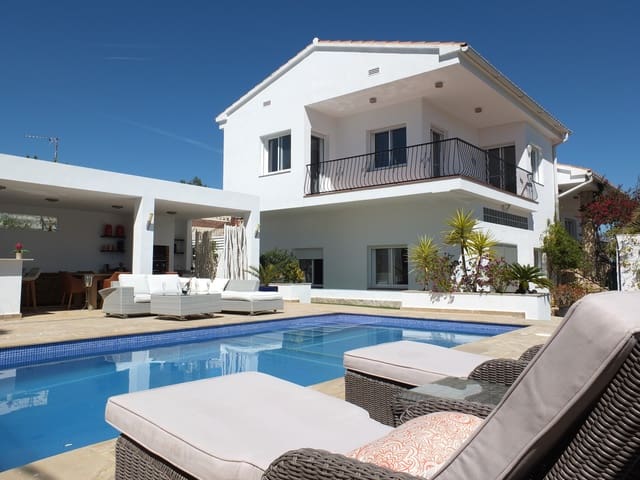 5 soverom Villa til salgs i L'Ametlla de Mar med svømmebasseng garasje - € 550 000 (Ref: 8734449)