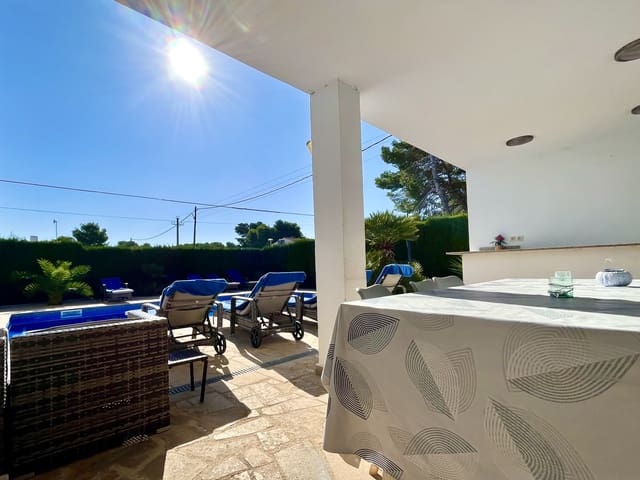 5 soverom Villa til salgs i L'Ametlla de Mar med svømmebasseng garasje - € 550 000 (Ref: 8734449)