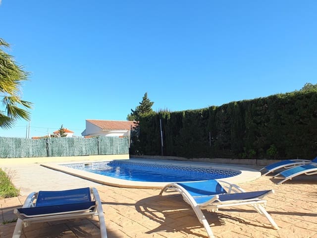 4 soveværelse Semi-Rækkehus til salg i L'Ametlla de Mar med swimmingpool garage - € 325.000 (Ref: 9823832)