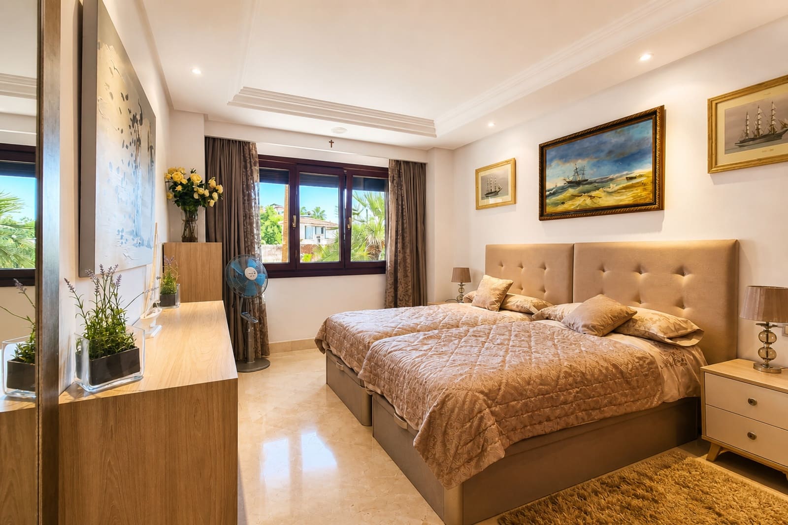 2 Zimmer Apartment zu verkaufen in Estepona mit Pool Garage - 750.000 € (Ref: 10017239)