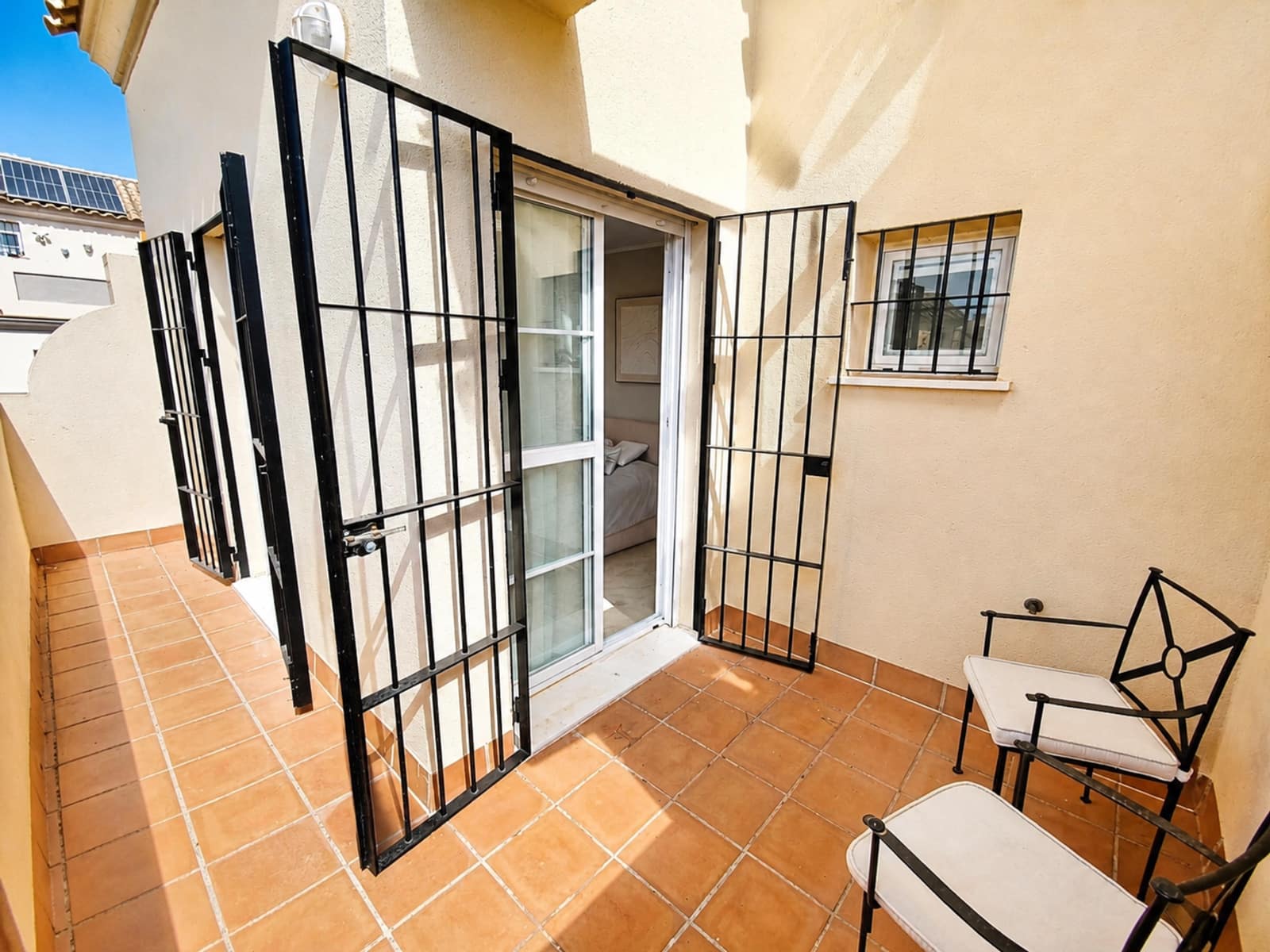 3 camera da letto Villetta Bifamiliare in vendita in Manilva con piscina garage - 399.000 € (Rif: 10030202)