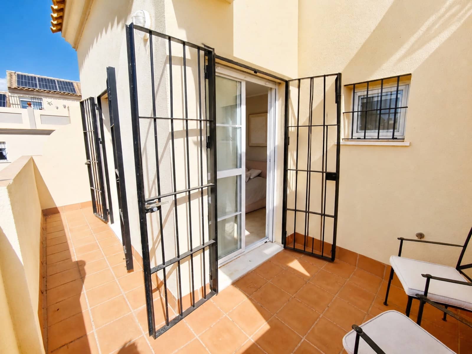 3 camera da letto Villetta Bifamiliare in vendita in Manilva con piscina garage - 399.000 € (Rif: 10030202)
