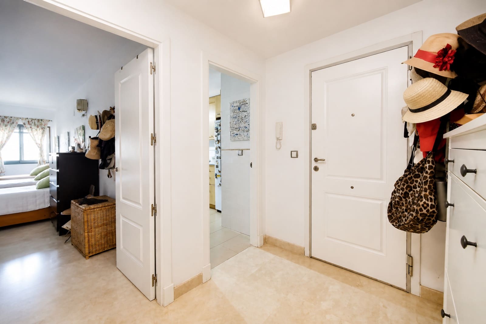 3 slaapkamer Appartement te koop in San Luis de Sabinillas met zwembad garage - € 750.000 (Ref: 10038099)