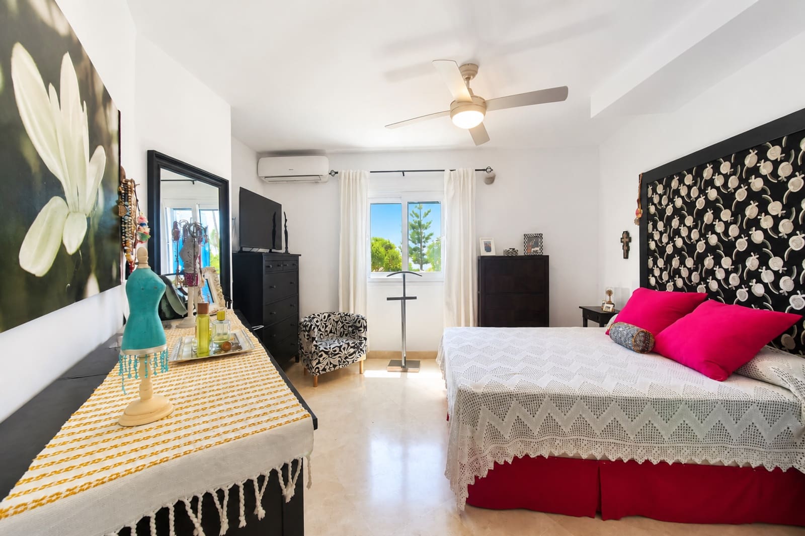 3 slaapkamer Appartement te koop in San Luis de Sabinillas met zwembad garage - € 750.000 (Ref: 10038099)