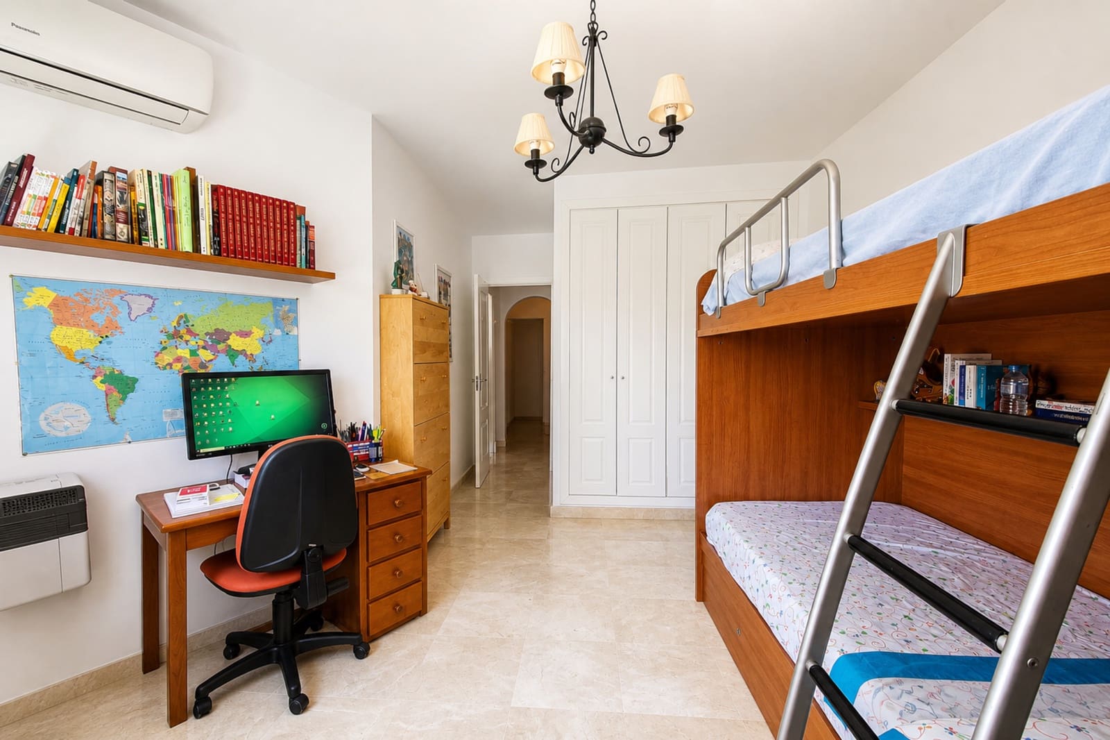 3 slaapkamer Appartement te koop in San Luis de Sabinillas met zwembad garage - € 750.000 (Ref: 10038099)