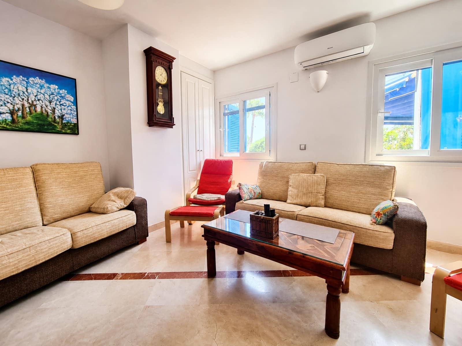 3 slaapkamer Appartement te koop in San Luis de Sabinillas met zwembad garage - € 750.000 (Ref: 10038099)