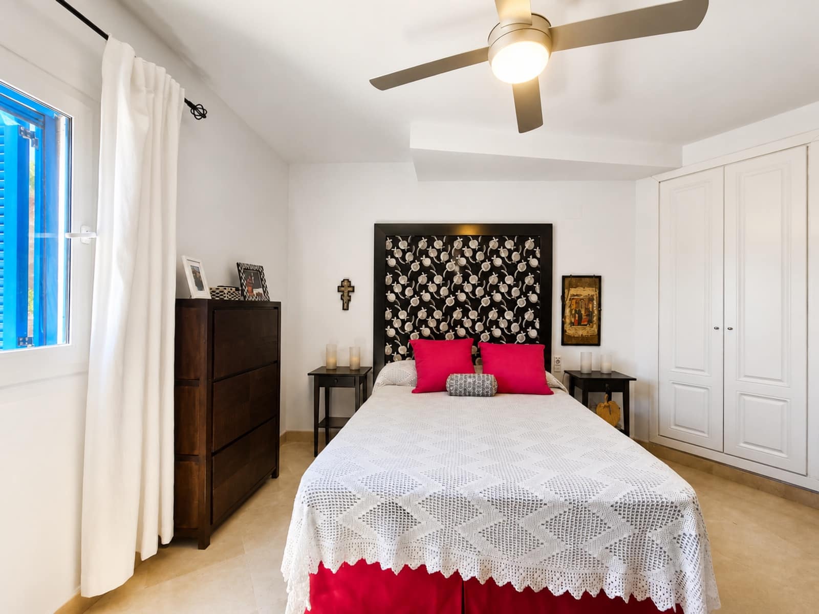 3 slaapkamer Appartement te koop in San Luis de Sabinillas met zwembad garage - € 750.000 (Ref: 10038099)