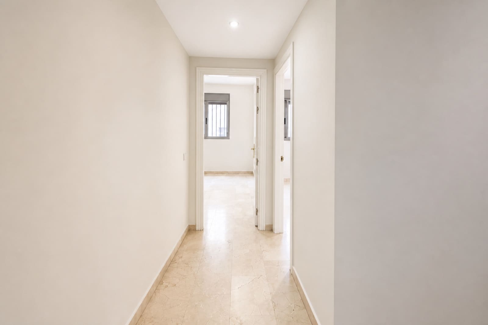2 slaapkamer Appartement te koop in San Pedro de Alcantara met zwembad - € 320.000 (Ref: 10058738)