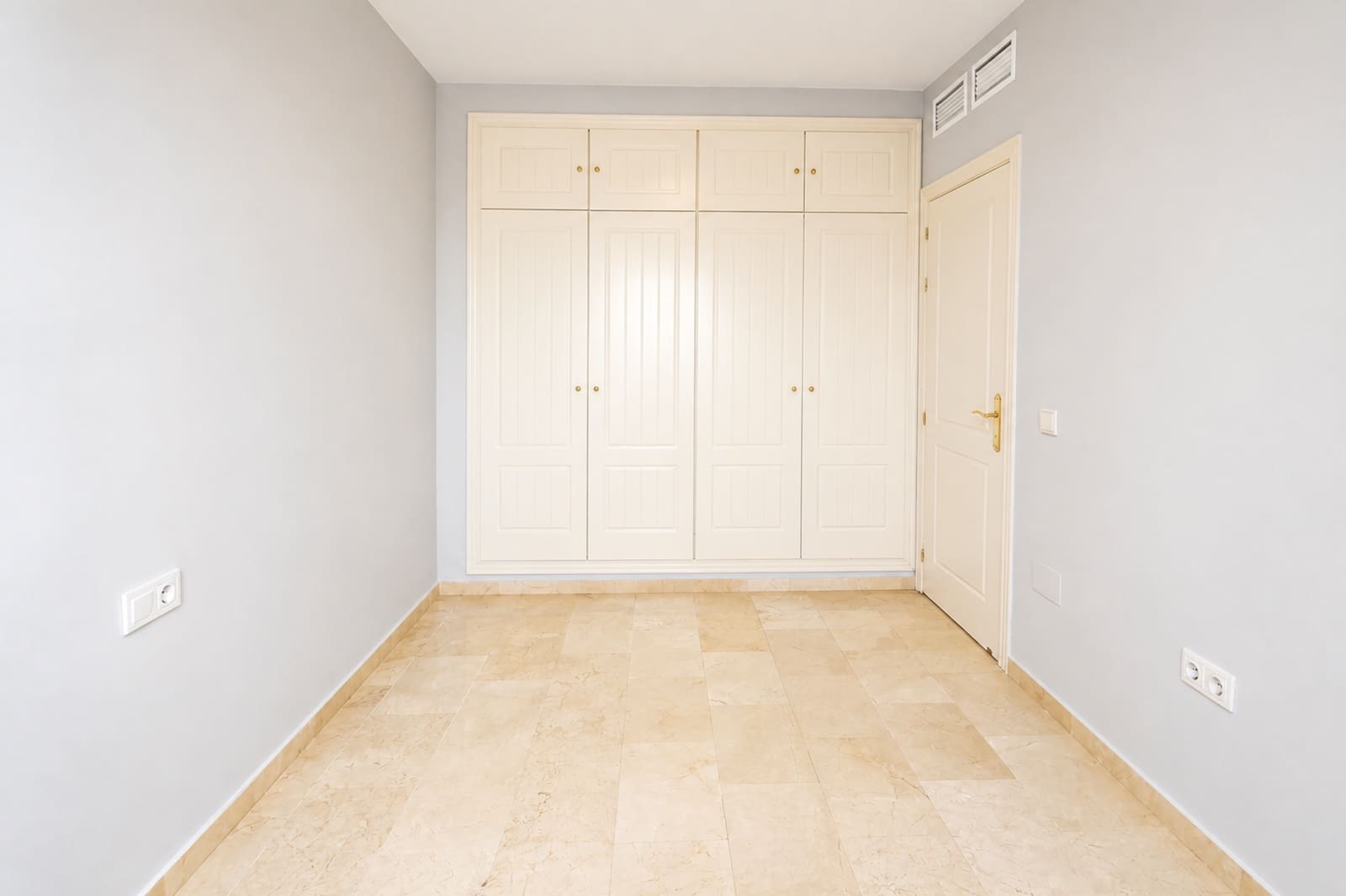 2 slaapkamer Appartement te koop in San Pedro de Alcantara met zwembad - € 320.000 (Ref: 10058738)
