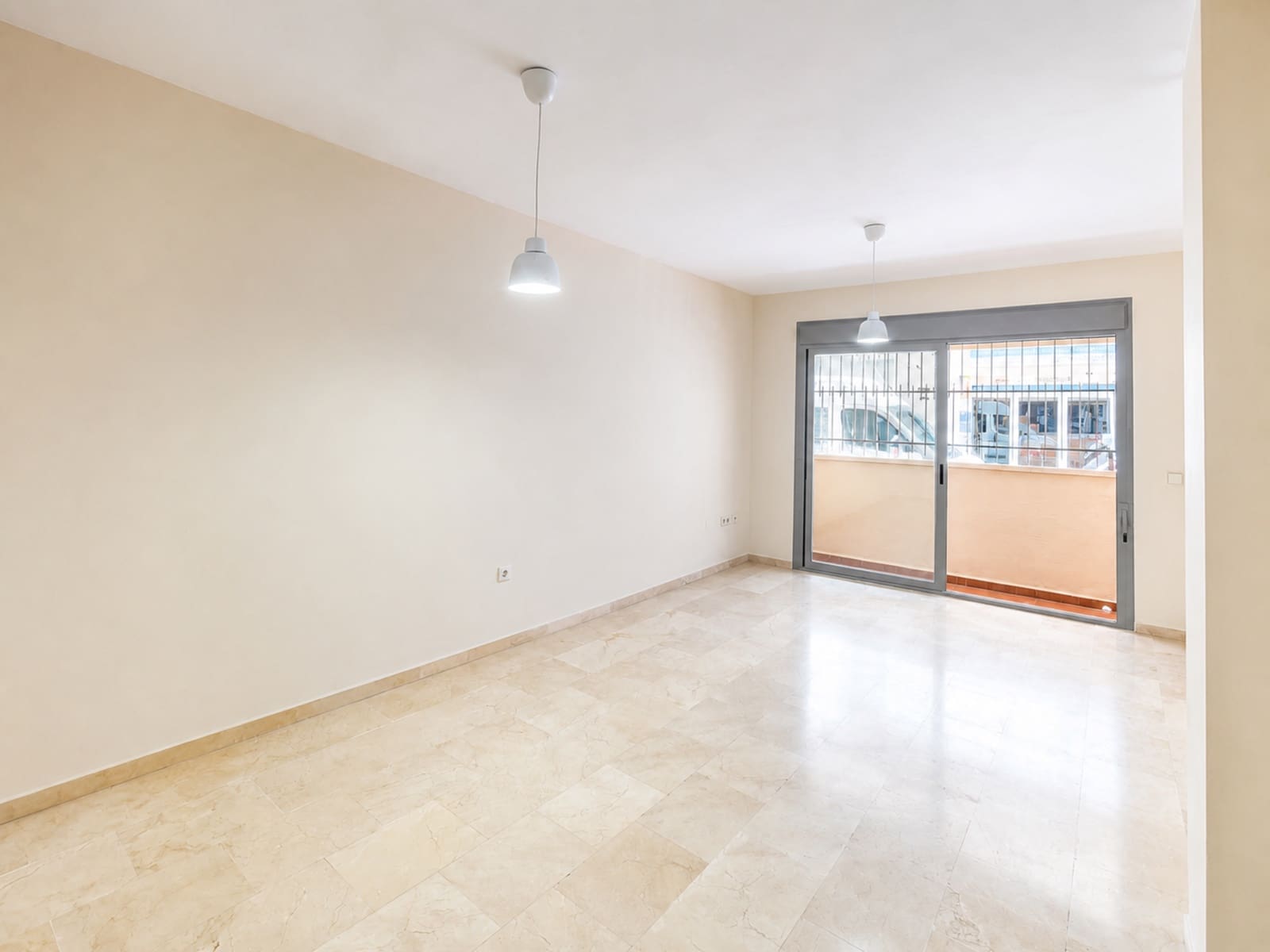 2 slaapkamer Appartement te koop in San Pedro de Alcantara met zwembad - € 320.000 (Ref: 10058738)