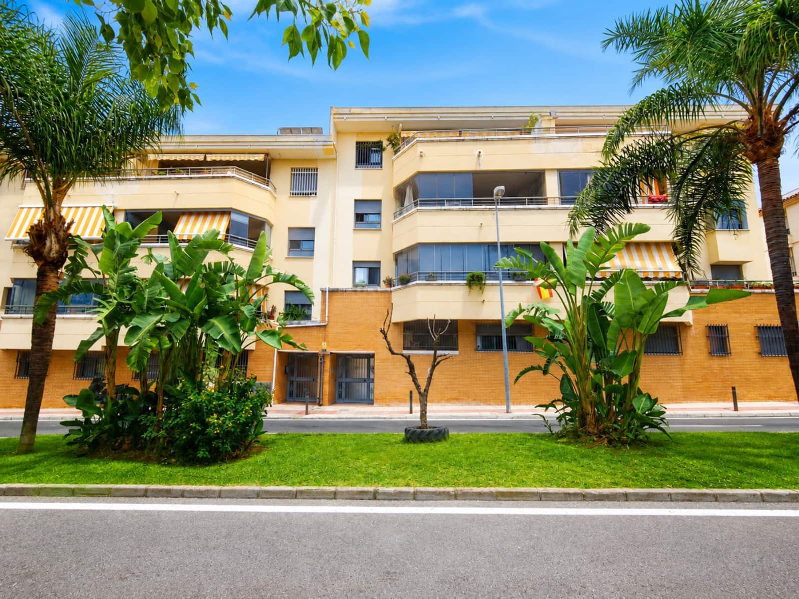 2 slaapkamer Appartement te koop in San Pedro de Alcantara met zwembad - € 320.000 (Ref: 10058738)