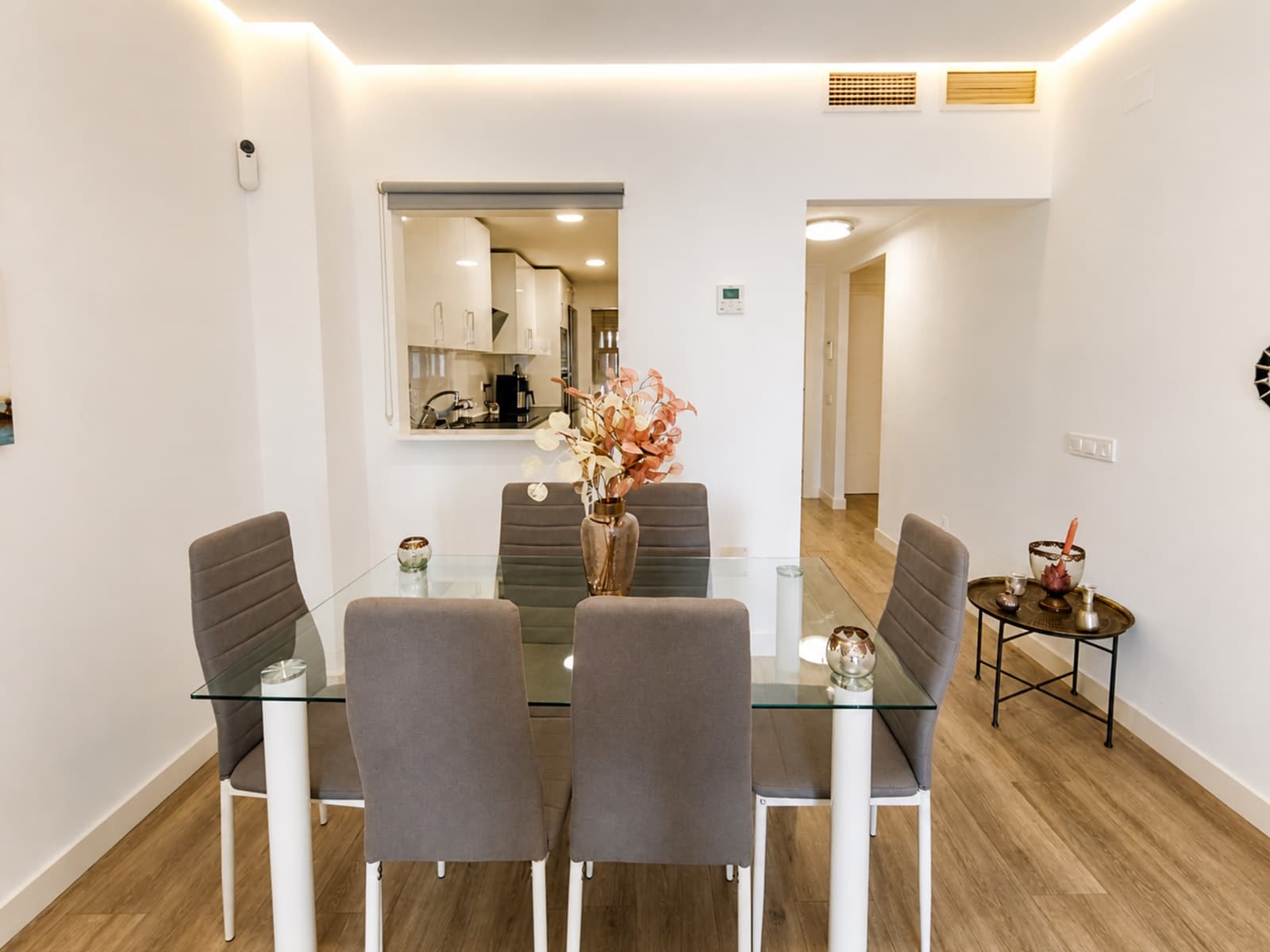 3 bedroom Apartment for sale in La Duquesa / Puerto de la Duquesa with pool garage - € 424,000 (Ref: 10058739)