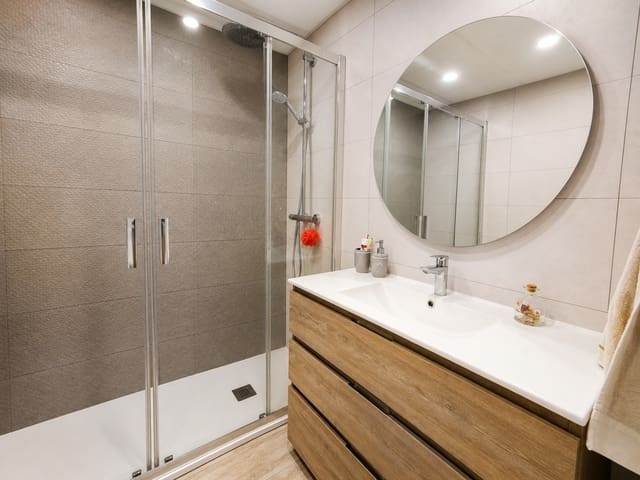 3 Zimmer Apartment zu verkaufen in La Duquesa / Puerto de la Duquesa, Manilva mit Pool Garage - 424.000 € (Ref: 10058739)