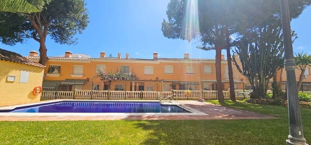 3 soverom Kjedet enebolig til salgs i San Luis de Sabinillas, Manilva med svømmebasseng - € 325 000 (Ref: 10058740)
