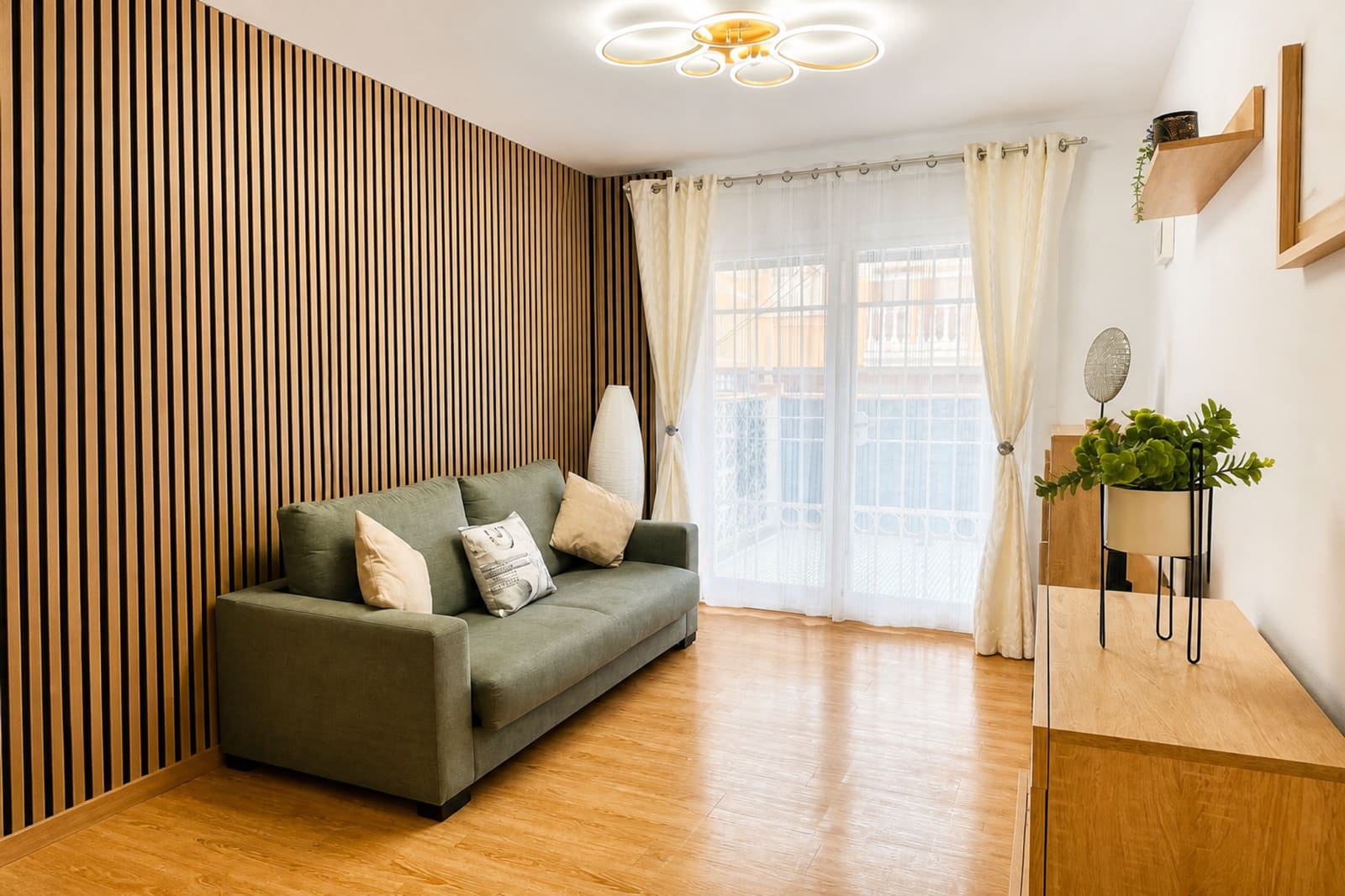 3 sovrum Semi-fristående Villa till salu i San Luis de Sabinillas med pool - 325 000 € (Ref: 10058740)