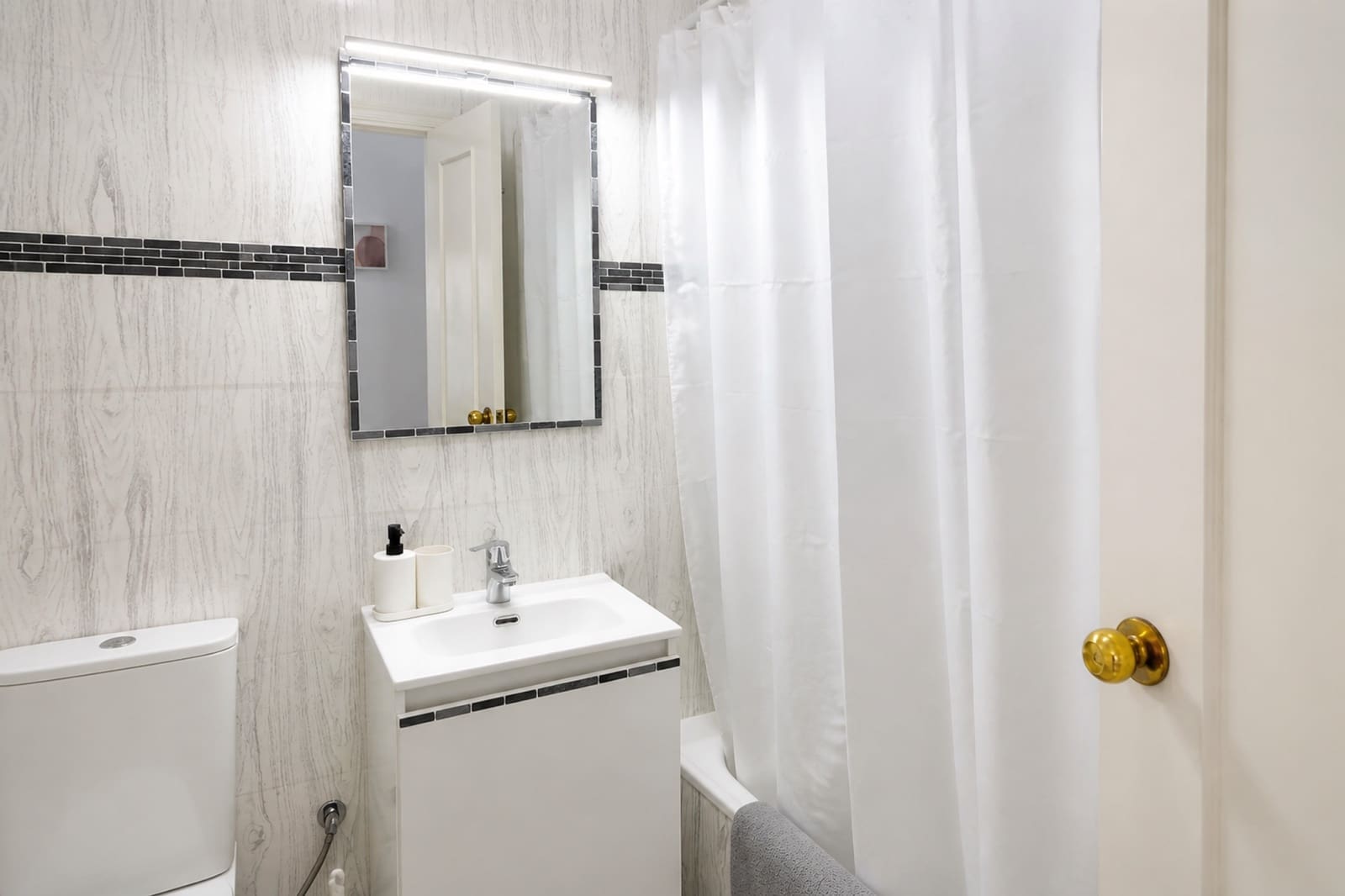3 sovrum Semi-fristående Villa till salu i San Luis de Sabinillas med pool - 325 000 € (Ref: 10058740)