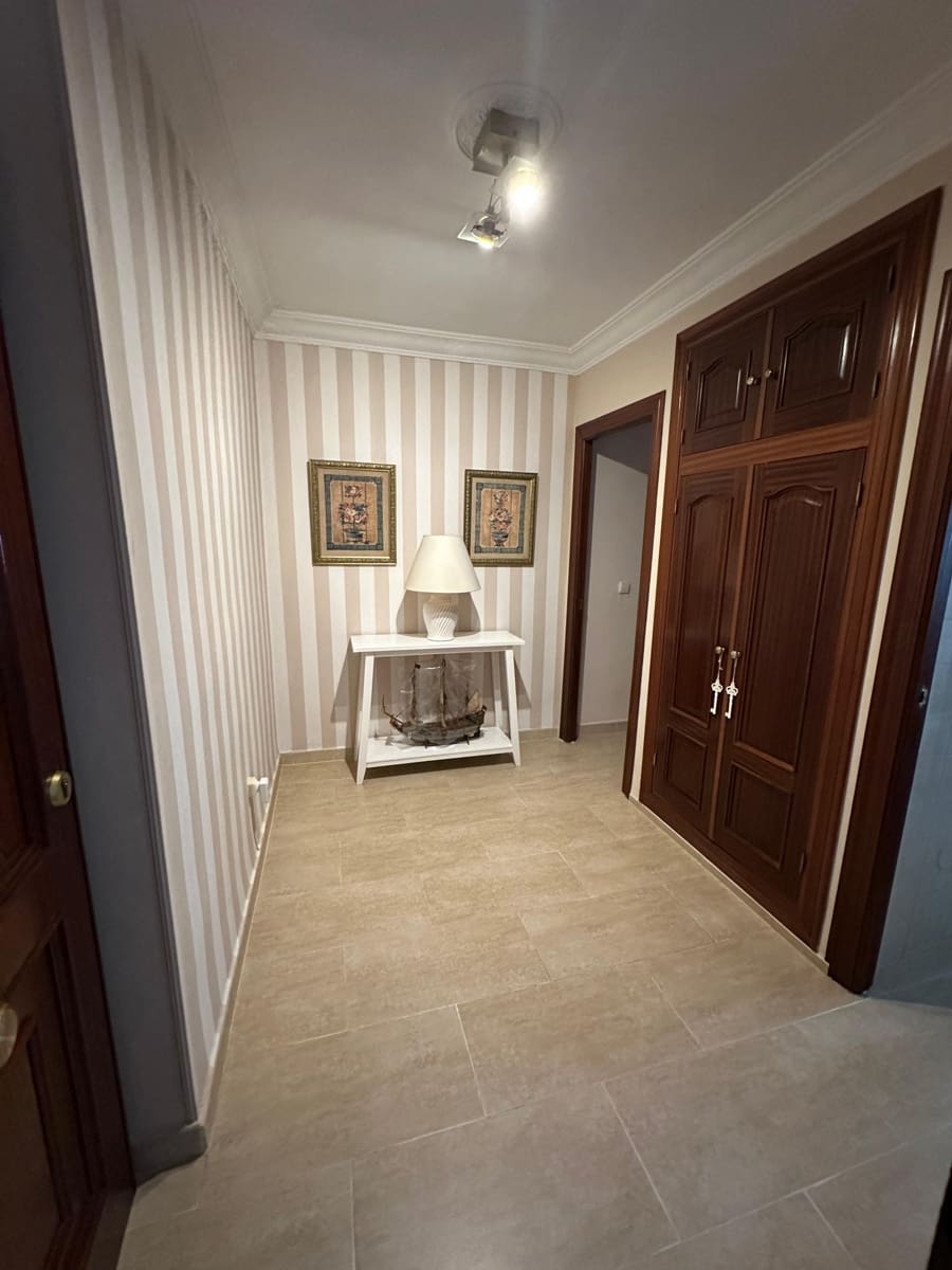 3 slaapkamer Appartement te koop in Estepona - € 410.000 (Ref: 10064015)