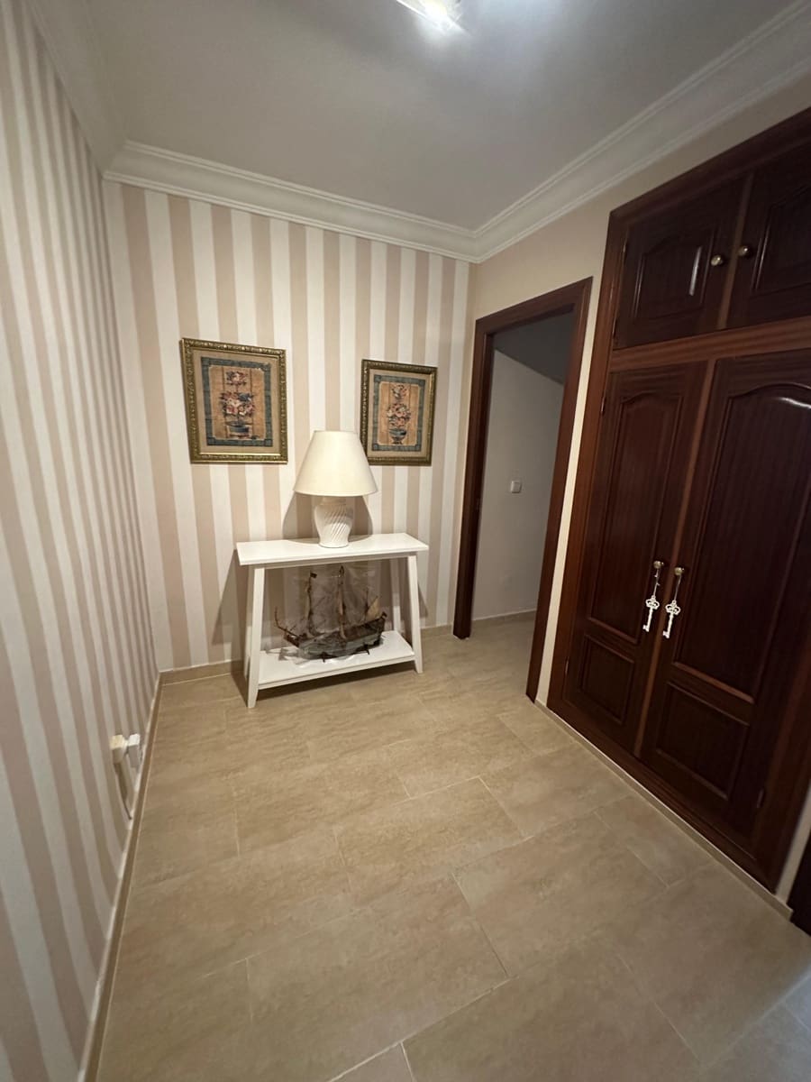 3 slaapkamer Appartement te koop in Estepona - € 410.000 (Ref: 10064015)