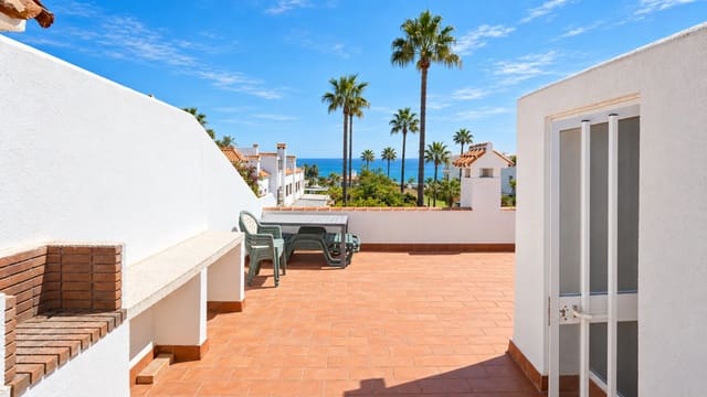 4 soveværelse Byhus til salg i Marina de Casares, Casares med swimmingpool - € 575.000 (Ref: 10070749)