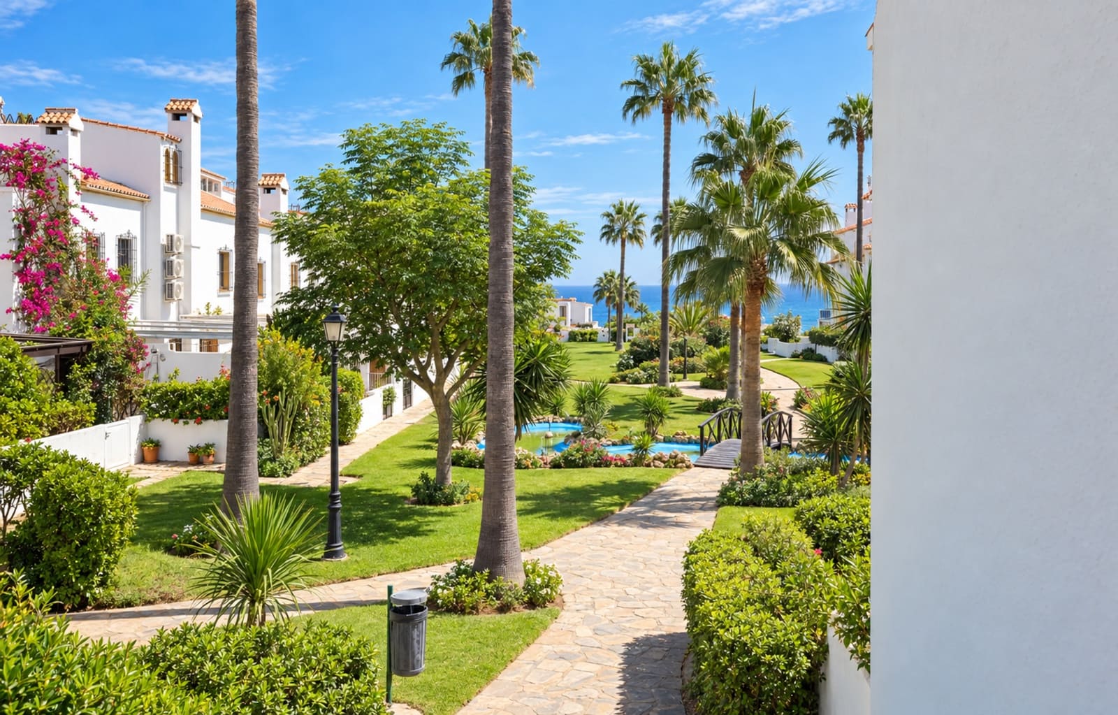 4 soveværelse Byhus til salg i Casares med swimmingpool - € 575.000 (Ref: 10070749)