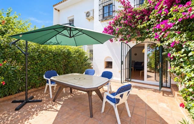 4 soveværelse Byhus til salg i Marina de Casares, Casares med swimmingpool - € 575.000 (Ref: 10070749)