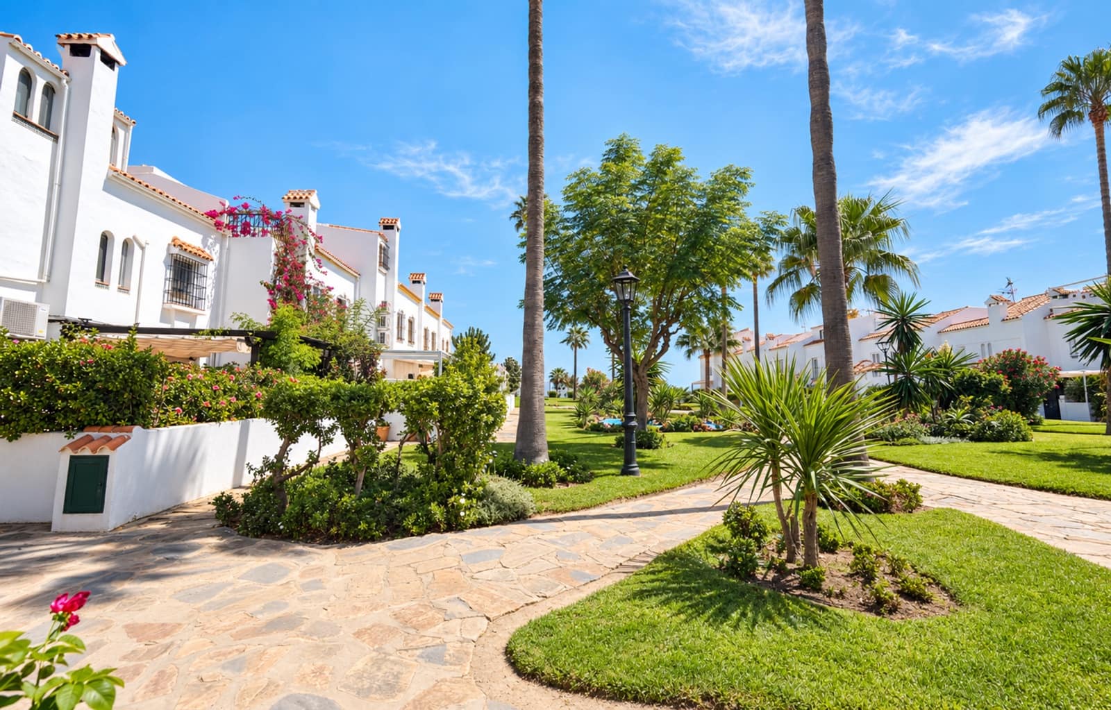 4 soveværelse Byhus til salg i Casares med swimmingpool - € 575.000 (Ref: 10070749)