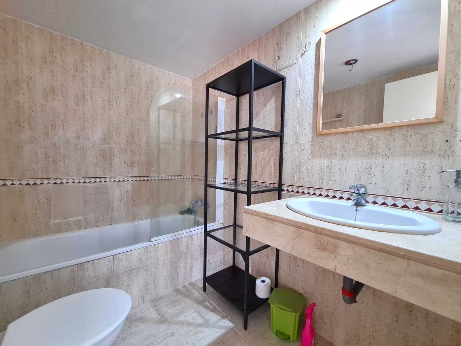 Apartamento para venda em Manilva com piscina - 178 500 € (Ref: 10072544)