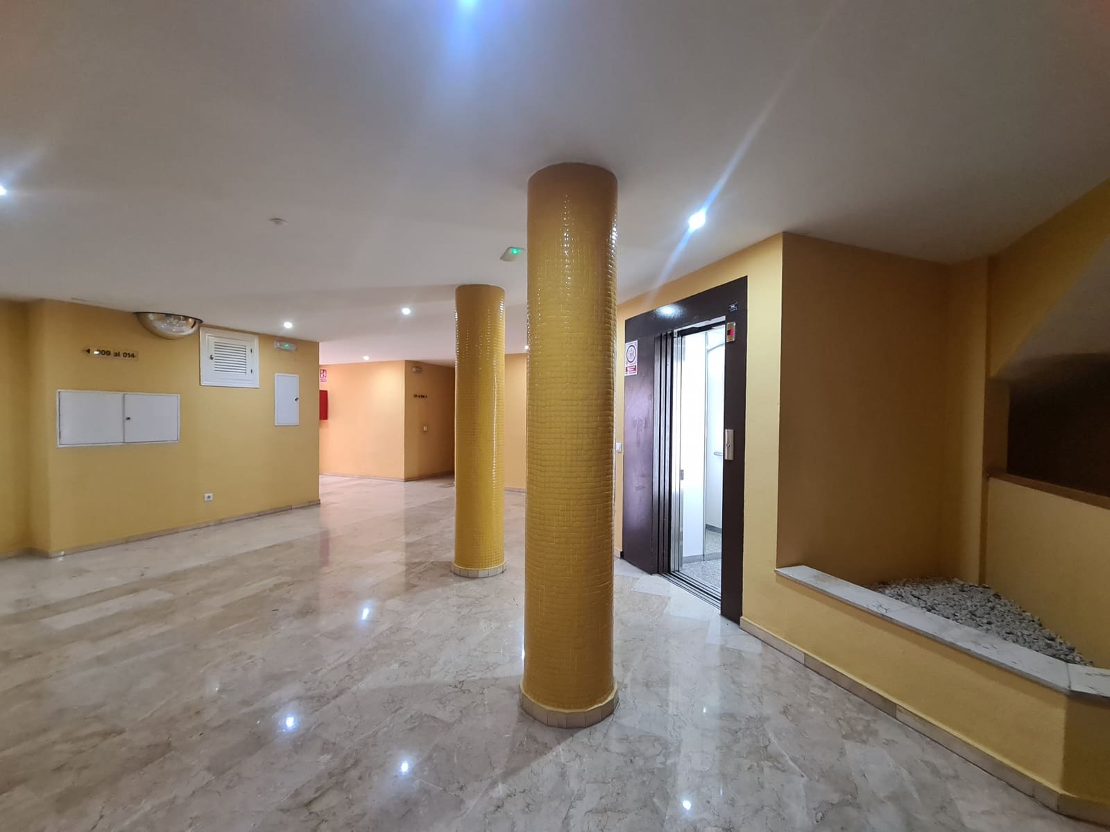 Apartamento para venda em Manilva com piscina - 178 500 € (Ref: 10072544)
