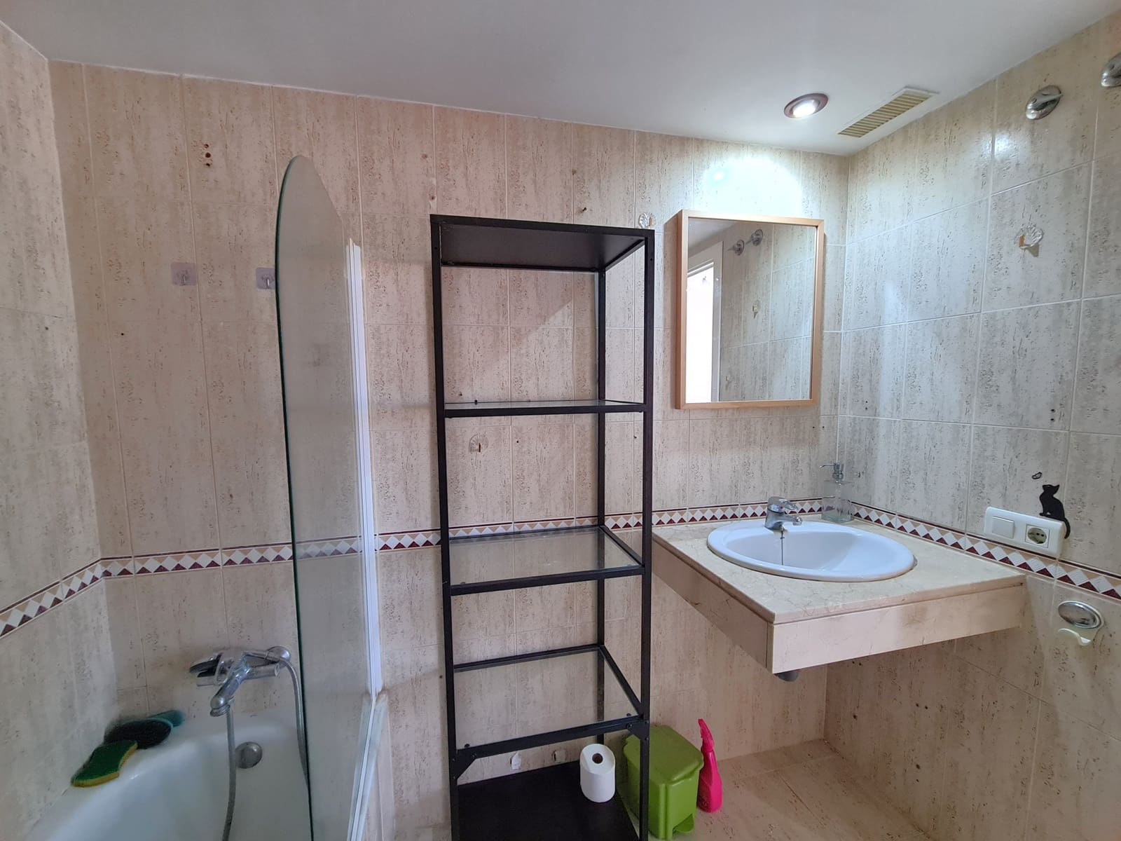 Apartamento para venda em Manilva com piscina - 178 500 € (Ref: 10072544)