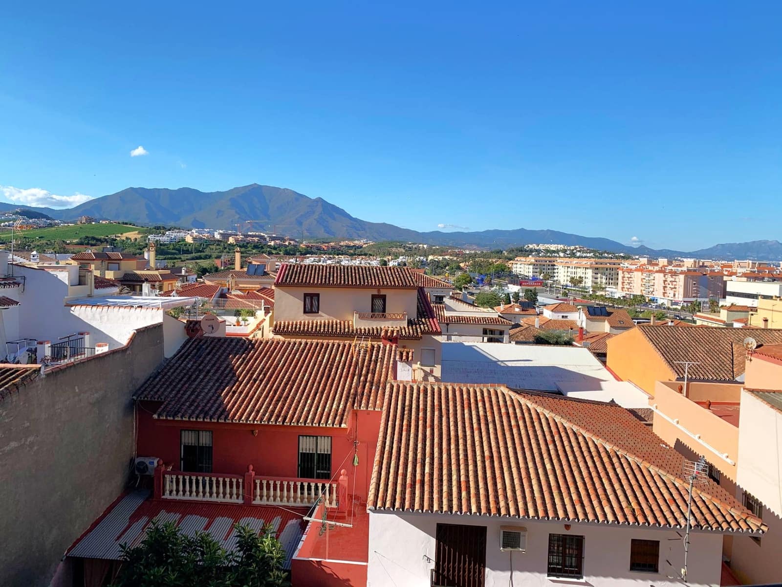 Apartamento para venda em Manilva com piscina - 178 500 € (Ref: 10072544)