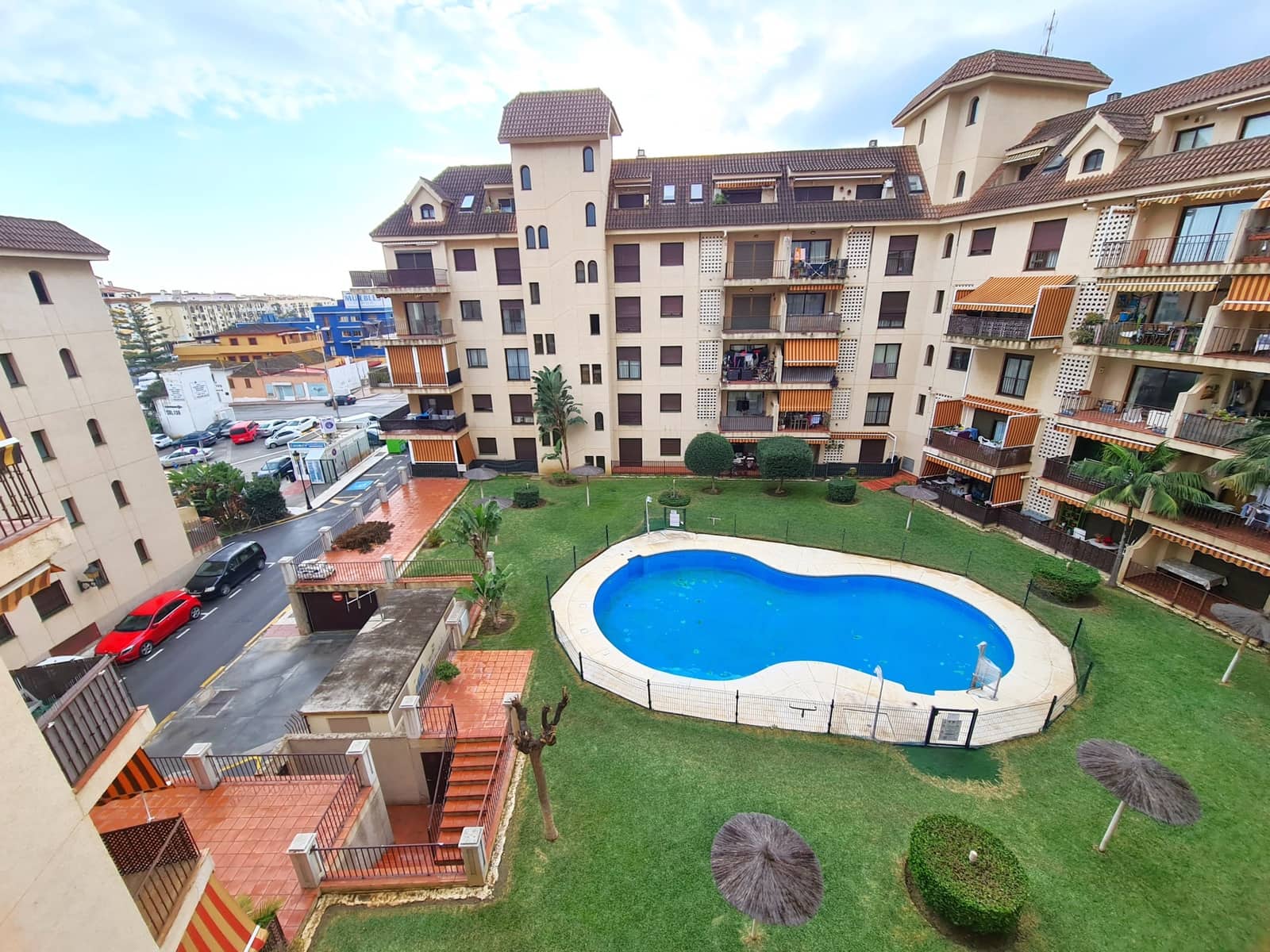 Apartamento para venda em Manilva com piscina - 178 500 € (Ref: 10072544)