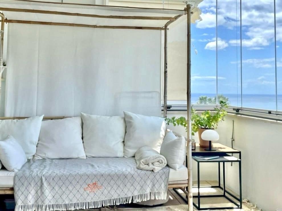 Apartamento de 2 habitaciones en Manilva en venta con piscina garaje - 345.000 € (Ref: 10085922)